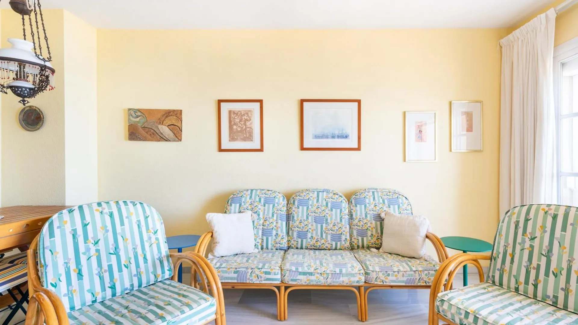 Wintowinrentals 1ª Linea De Playa, Parking Y Wifi Rincon de la Victoria Apartment