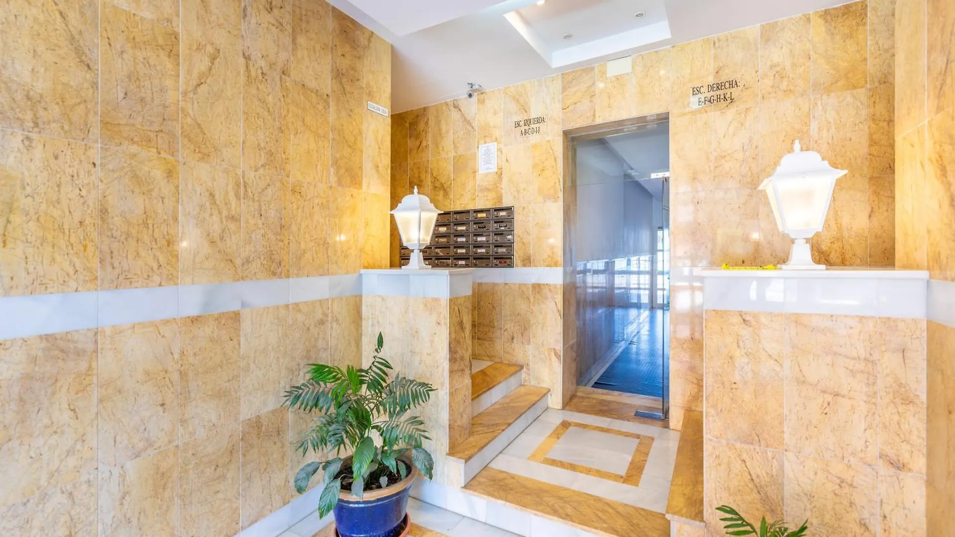 Apartment Wintowinrentals 1ª Linea De Playa, Parking Y Wifi Rincon de la Victoria Spain