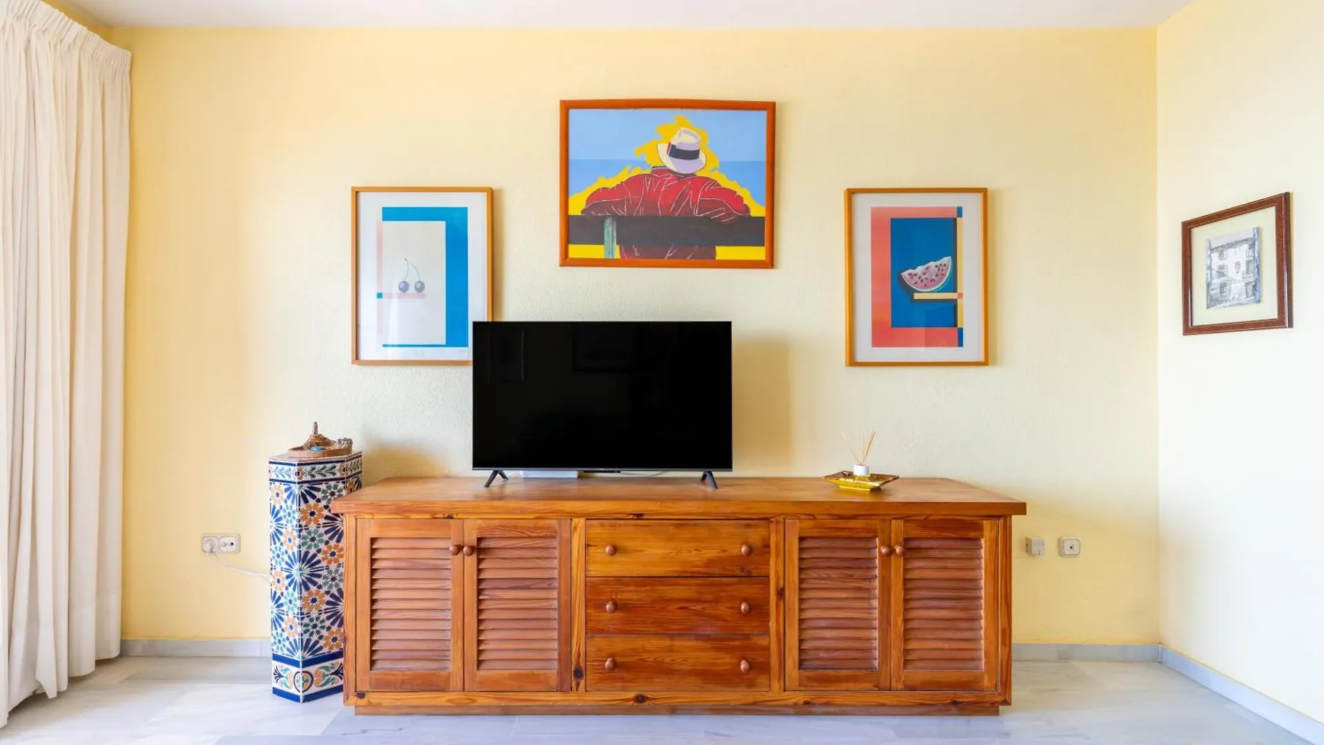 Wintowinrentals 1ª Linea De Playa, Parking Y Wifi Rincon de la Victoria Apartment