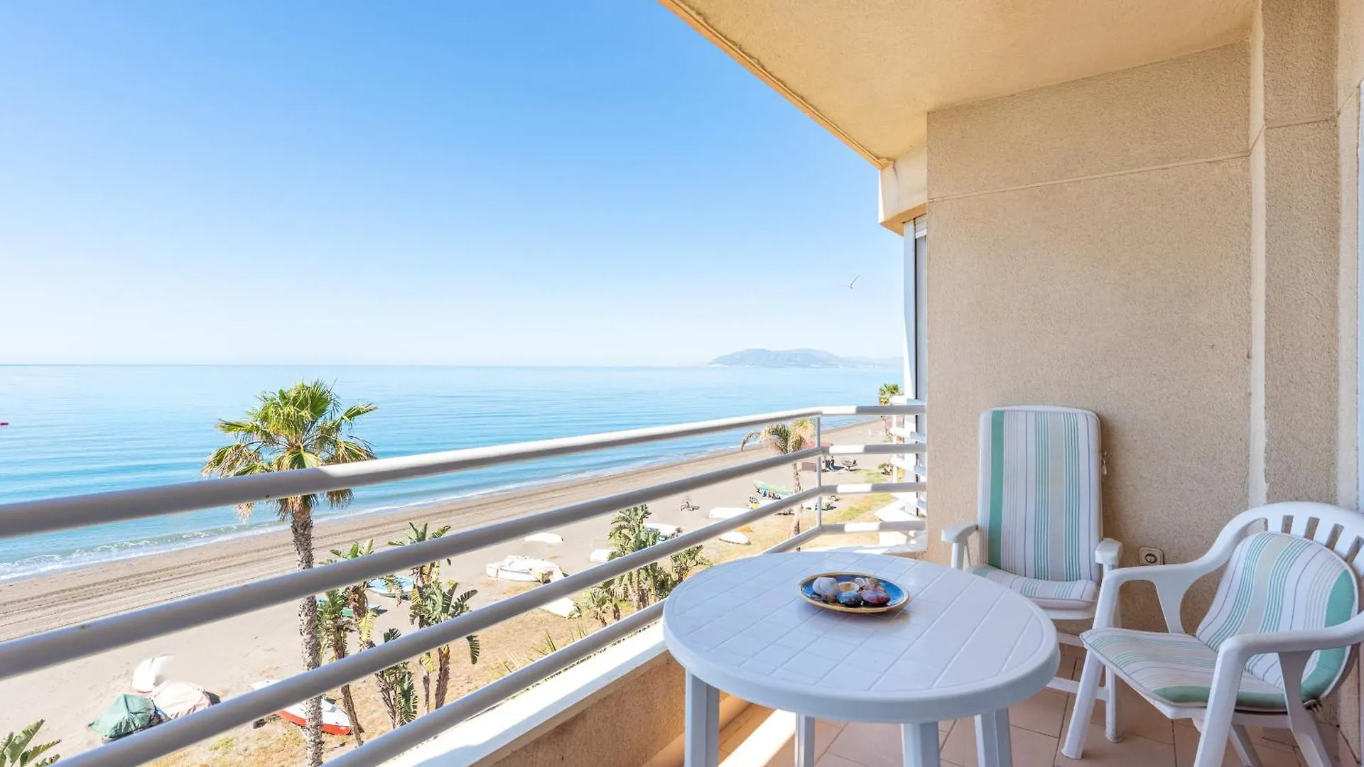 Apartment Wintowinrentals 1ª Linea De Playa, Parking Y Wifi Rincon de la Victoria